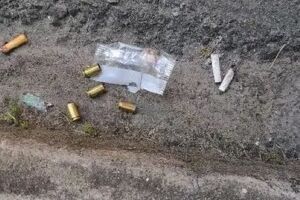 Jovem &eacute; baleado tr&ecirc;s vezes e socorrido em estado grave em Sidrol&acirc;ndia 