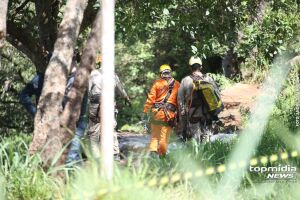 Homem com tornozeleira eletr&ocirc;nica &eacute; encontrado morto em cachoeira (v&iacute;deo)