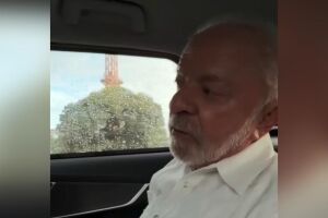 O presidente da Rep&uacute;blica chegou na Capital na tarde deste domingo (22)