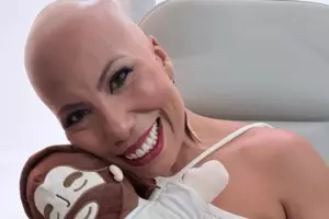 Tabata descobriu c&acirc;ncer um m&ecirc;s antes do casamento e agora luta por cirurgia 