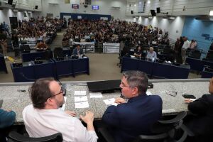 Audi&ecirc;ncia ficou lotada de contr&aacute;rios &agrave; proposta 