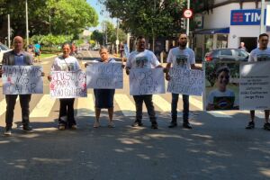 Fam&iacute;lia v&ecirc; descaso em morte de garoto 