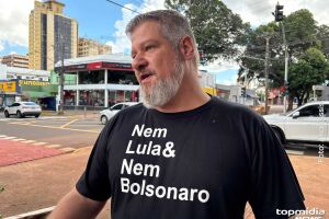 'Nem Lula, nem Bolsonaro': MBL divulga pr&eacute;-candidatura de Renan Santos em Campo Grande (v&iacute;deo)