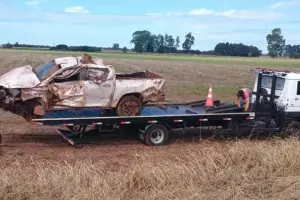 Motorista capota caminhonete v&aacute;rias vezes e morre durante acidente entre Ponta Por&atilde; e Ant&ocirc;nio Jo&atilde;o