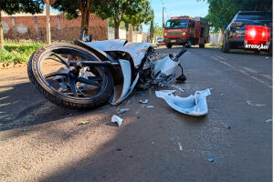 Motociclista fica ferido em acidente com SUV em Chapad&atilde;o do Sul