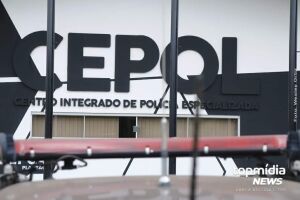 Suspeitos em motocicleta executam jovem no bairro Coophavila II