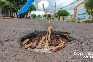 B&ecirc;bado atropela galhos em buraco e pol&iacute;cia acredita ter sido uma pessoa em Campo Grande 