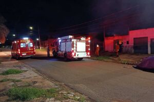 Mulher coloca fogo na casa de ex-companheiro por n&atilde;o aceitar fim de relacionamento em Parana&iacute;ba 