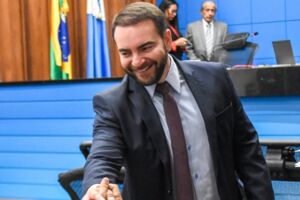 Ex-deputado quer retomar mandato 