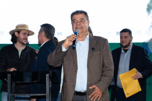Senador Nelsinho Trad acompanha obras e entrega de investimentos em quatro munic&iacute;pios de MS