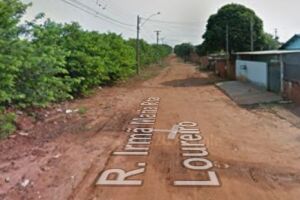 Filha b&ecirc;bada agride m&atilde;e idosa e padrasto com socos e chutes em Nova Andradina 