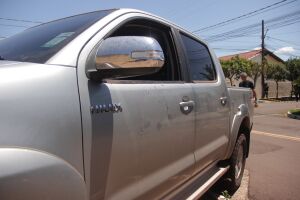 Adolescente de 14 anos &eacute; flagrada dirigindo Hilux para ir &agrave; escola em Ivinhema (v&iacute;deo)