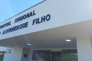 Mulher e crian&ccedil;a foram levadas ao hospital