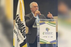 Reinaldo critica queda de repasses da Uni&atilde;o para a sa&uacute;de e defende mais recursos aos munic&iacute;pios