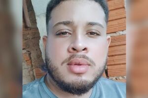 Pol&iacute;cia Civil divulga foto de foragido por viol&ecirc;ncia dom&eacute;stica em Parana&iacute;ba; saiba como denunciar