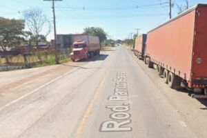 Homem &eacute; preso por agredir esposa e filha de 3 anos em Corumb&aacute;