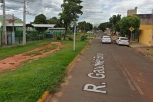 Professor leva pior e apanha ao separar briga de alunos em escola do Iracy Coelho (v&iacute;deo)
