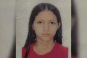 Fam&iacute;lia procura por adolescente desaparecida durante ida &agrave; escola em Nova Andradina