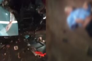 Passageiro morre e v&aacute;rios ficam feridos em batida entre &ocirc;nibus e caminh&atilde;o na fronteira (v&iacute;deo)