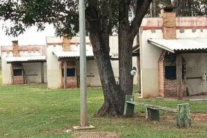 Corpo carbonizado &eacute; encontrado em Balne&aacute;rio Municipal de Navira&iacute; 