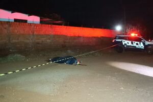 Homem &eacute; assassinado a tiros em rotat&oacute;ria de Dourados (v&iacute;deo)