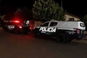 Pai e filha de 3 anos s&atilde;o mortos a tiros em Cassil&acirc;ndia