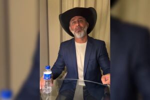 Ferro diz que Vander &eacute; ''grande companheiro''