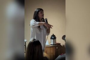Rose falou ao p&uacute;blico no Jd. Centro Oeste