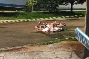 Motociclista morre ao bater em muro da F&aacute;bio Zahran 