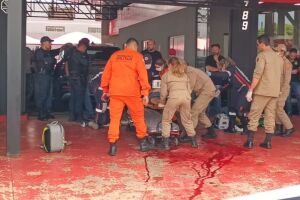 Filho de dono de garagem de ve&iacute;culos &eacute; baleado por dupla em Dourados