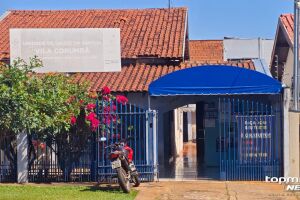 Sem farm&aacute;cia e com risco de fechar, moradores temem ficar sem a USF Vila Corumb&aacute;