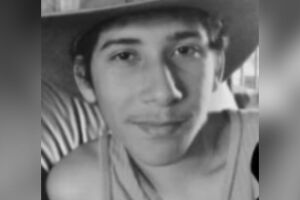 Jovem morre em acidente com carreta na BR-262 em &Aacute;gua Clara 