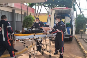 Homem &eacute; esfaqueado no peito durante briga por pinga e morre em Dourados