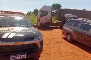 Motorista &eacute; encontrado morto dentro de carreta &agrave;s margens da BR-463, em Dourados