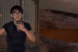 Influencer sofre acidente em buraco e denuncia situa&ccedil;&atilde;o das vias na Capital: 'Pedido de socorro'