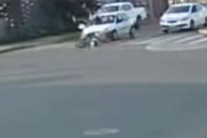 C&acirc;mera flagrou acidente que matou motociclista no Nova Lima (v&iacute;deo)