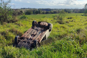 Motociclista fica ferido em acidente na BR-376, em Ivinhema
