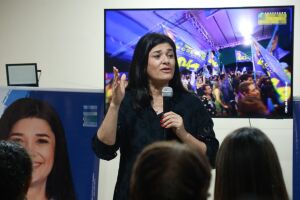 Rose Modesto defende educa&ccedil;&atilde;o como ferramenta de igualdade social