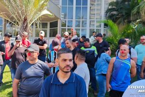Guardas metropolitanos protestam por pagamento de adicional avalizado pela Justi&ccedil;a (v&iacute;deo)