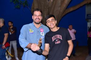 Com foco na juventude, Capit&atilde;o Contar recebe apoio de eleitor que dar&aacute; primeiro voto em 2026