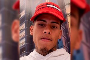 'Menino de ouro': fam&iacute;lia e amigos se despedem de jovem morto em acidente no Vida Nova  (v&iacute;deo)