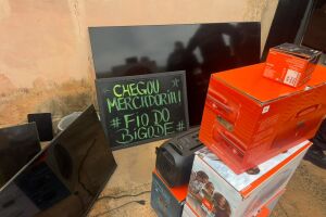 Feir&atilde;o do bigode? Carga apreendida pela PF inclui televis&otilde;es, celulares e at&eacute; geladeiras 