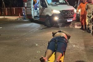 Motorista atropela tr&ecirc;s pessoas e &eacute; esfaqueado durante briga em espetinho do Tijuca