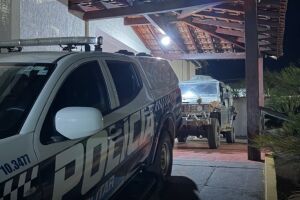 Sargento da PM &eacute; baleado durante tentativa de assalto em Bela Vista