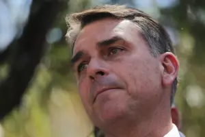 Empres&aacute;rios veem "desespero" de Fl&aacute;vio ao apoiar fim da escala 6x1