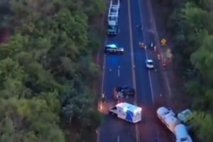 Batida entre caminhonete e caminh&atilde;o de combust&iacute;vel mata duas pessoas na BR-158 (v&iacute;deo)