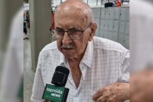 Aos 84 anos, aposentado faz quest&atilde;o de votar: '&Eacute; a &uacute;nica coisa que posso fazer pelo Brasil' (v&iacute;deo)
