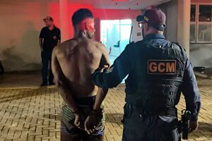 Homem descumpre medida protetiva e amea&ccedil;a matar ex-mulher no Jardim das Cerejeiras