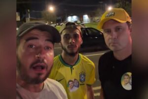 Ap&oacute;s questionar ato de esquerda, Salineiro faz manifesta&ccedil;&atilde;o contra Lula na UFMS (v&iacute;deo)