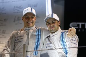 Pódio duplo em Abu Dhabi com Bottas em 3º e Massa em 2º: melhor resultado em conjunto da dupla (Foto: Getty Images)